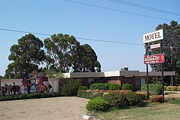 Coach Lamp Motel - Townsville Tourism