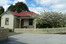 McIntosh Cottages - Townsville Tourism