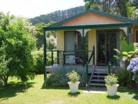 Ripplebrook Cottage - Townsville Tourism