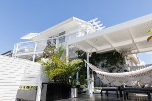 White Beach Cottage - The Perfect Beach Getaway - Townsville Tourism
